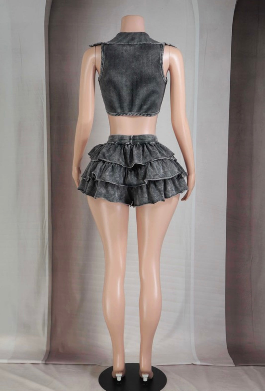 Ruffle Me Shorts Set - Black